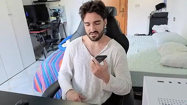 Al3xox02 online show from 03-28-26, 10:37