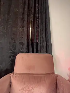 AlannaDollx online show from 03-01-26, 05:15