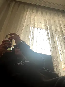 Snapshot of genckaan00 chatting on 10-20-25, 08:37 genckaan00 online show from 10-20-25, 08:37