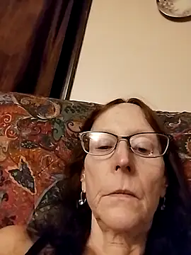 Snapshot of Spicylady1234 chatting on 12-18-25, 12:49 Spicylady1234 online show from 12-18-25, 12:49