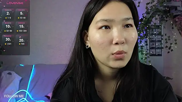 Snapshot of Yoon_Mii chatting on 10-10-25, 08:13 Yoon Mii online show from 10-10-25, 08:13