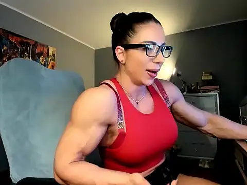 Alesyamuscledollxh online show from 03-24-26, 07:19