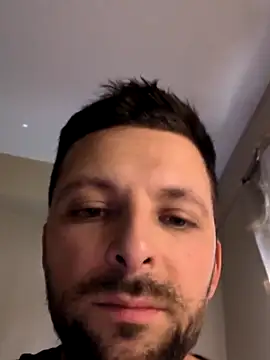 felipelon07 online show from 10-25-25, 08:36