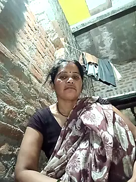 Snapshot of Nm_sanjna chatting on 06-11-26, 11:03 Nm sanjna online show from 06-11-26, 11:03