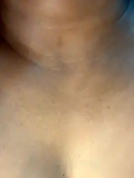 Snapshot of chocogirl_001 chatting on 10-11-25, 09:24 chocogirl 001 online show from 10-11-25, 09:24