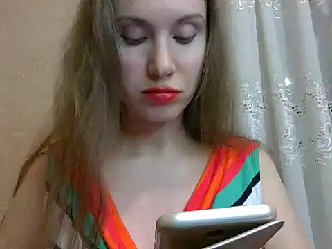 Snapshot of Lynirina chatting on 03-13-26, 08:59 Lynirina online show from 03-13-26, 08:59