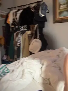 Snapshot of Dubbsssss chatting on 12-04-25, 02:54 Dubbsssss online show from 12-04-25, 02:54