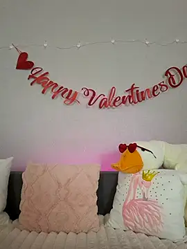 Evarey  online show from 02-15-26, 06:32