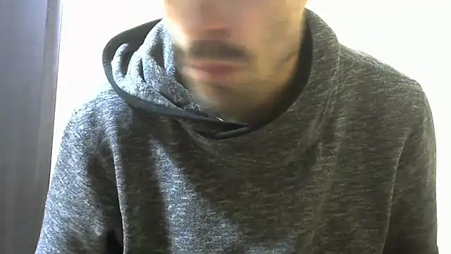 Snapshot of MakabulaAndrey chatting on 10-28-25, 01:58 MakabulaAndrey online show from 10-28-25, 01:58