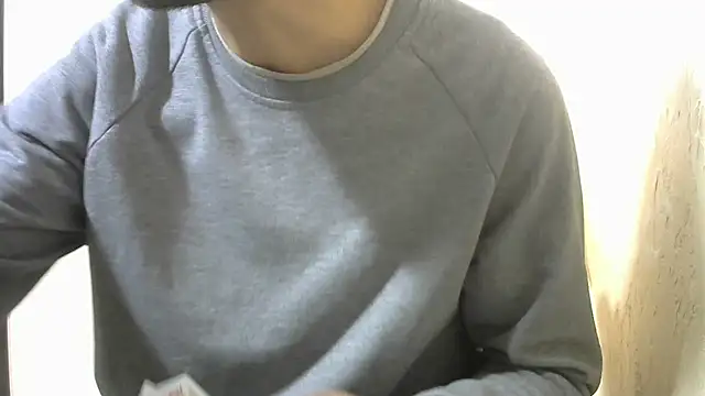 Snapshot of MakabulaAndrey chatting on 11-01-25, 12:40 MakabulaAndrey online show from 11-01-25, 12:40