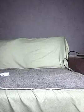 Snapshot of LaraVoosh chatting on 11-07-25, 07:41 LaraVoosh online show from 11-07-25, 07:41