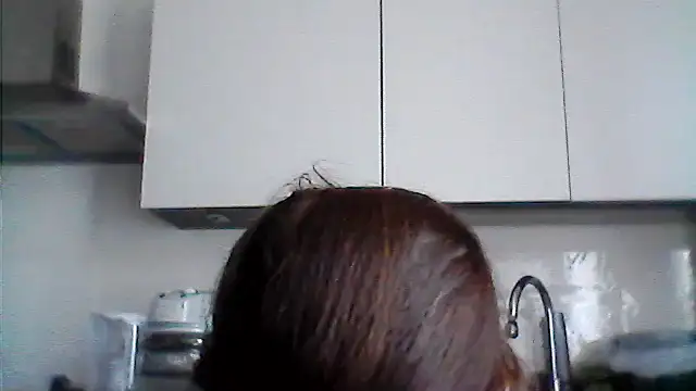 Snapshot of Karivane chatting on 03-09-26, 01:26 Karivane online show from 03-09-26, 01:26