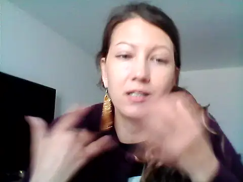 Snapshot of Karivane chatting on 03-11-26, 07:03 Karivane online show from 03-11-26, 07:03