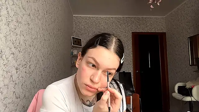 Snapshot of Wallazar_cute chatting on 10-13-25, 12:16 Wallazar cute online show from 10-13-25, 12:16