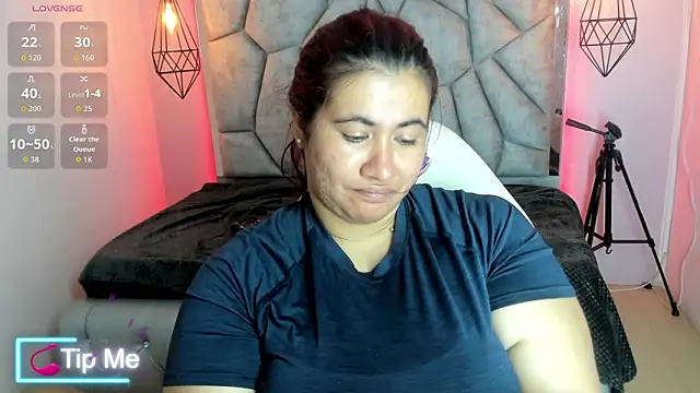 Addyy 02 online show from 05-27-26, 07:00
