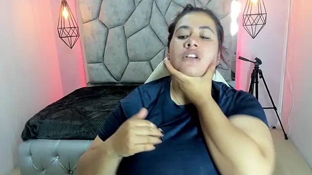 Addyy 02 online show from 06-03-26, 12:41