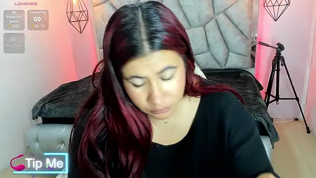 Addyy 02 online show from 06-05-26, 04:02