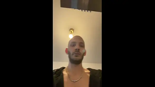 MolleDolle online show from 04-09-26, 05:07