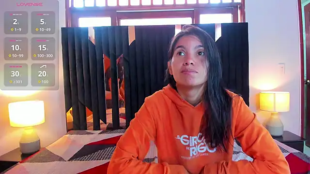 Sofy and Mia online show from 11-13-25, 12:37