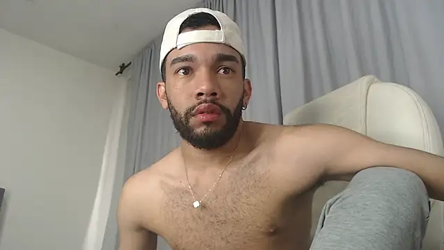 andresnoir  online show from 10-30-25, 02:18