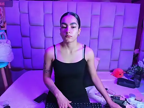 Gisell Squirt  online show from 11-24-25, 01:00