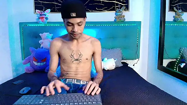 JacobBlackwell  online show from 10-24-25, 08:22