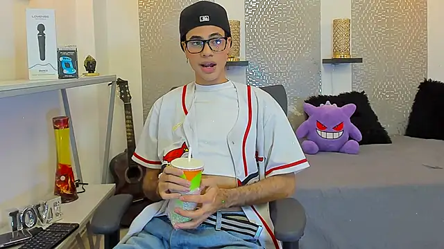 JacobBlackwell  online show from 11-07-25, 07:25