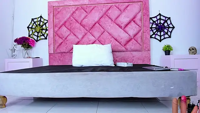 Bigasshott  online show from 10-17-25, 07:05