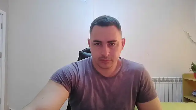 Snapshot of mastermute chatting on 05-20-26, 05:35 mastermute online show from 05-20-26, 05:35