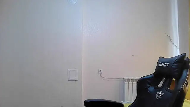 Snapshot of mastermute chatting on 06-03-26, 07:55 mastermute online show from 06-03-26, 07:55
