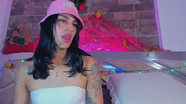 tahhlia rouge online show from 11-25-25, 05:57