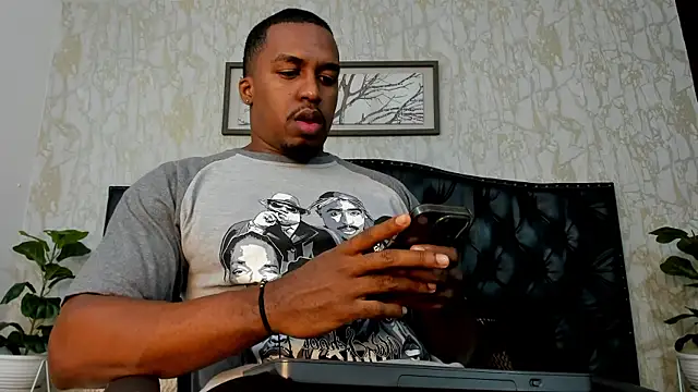 DenzelRios online show from 06-12-26, 03:49