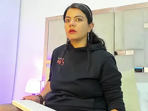 Snapshot of DayanaNaughty chatting on 10-22-25, 03:29 DayanaNaughty online show from 10-22-25, 03:29