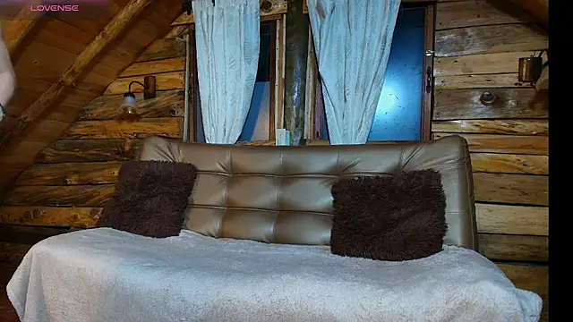 Nordikandclem  online show from 11-18-25, 01:00