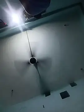 Snapshot of BiggerDickGuy chatting on 05-08-26, 04:34 BiggerDickGuy online show from 05-08-26, 04:34