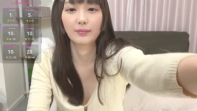 mai-chan  online show from 11-25-25, 02:55