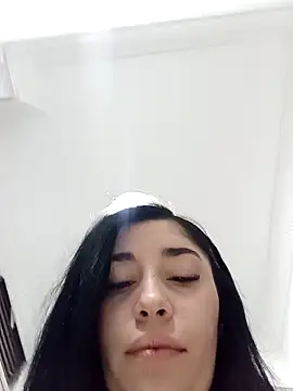 AbbyLewiis online show from 11-27-25, 09:44