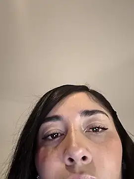 AbbyLewiis online show from 01-07-26, 02:36