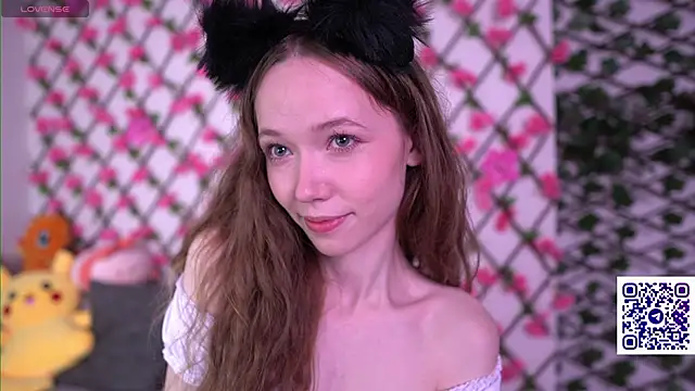 Petite Polly online show from 10-08-25, 08:06