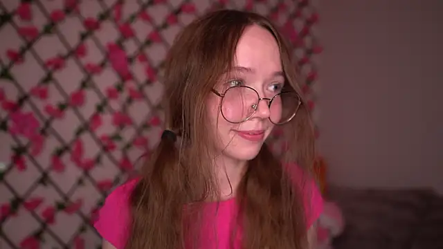 Petite Polly online show from 10-15-25, 08:20