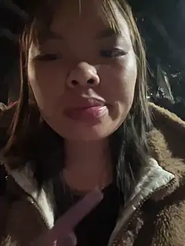 hello-cute online show from 12-14-25, 02:28