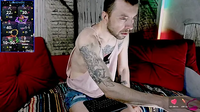 Snapshot of Markus_Rivas chatting on 11-04-25, 03:00 Markus Rivas online show from 11-04-25, 03:00