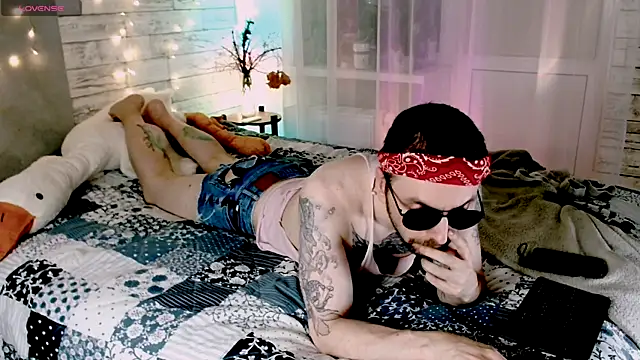 Snapshot of Markus_Rivas chatting on 11-11-25, 01:49 Markus Rivas online show from 11-11-25, 01:49