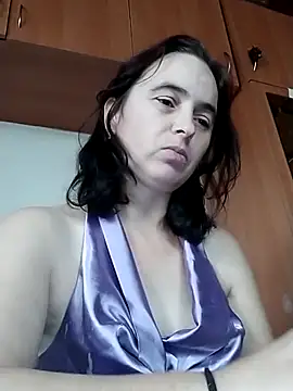 Snapshot of Ella-433 chatting on 11-18-25, 09:47 Ella-433 online show from 11-18-25, 09:47