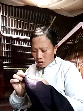 jerry-xx online show from 11-22-25, 01:37