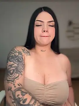 dulcemarianh  online show from 06-19-26, 02:49