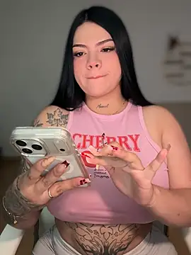 dulcemarianh  online show from 06-23-26, 04:10