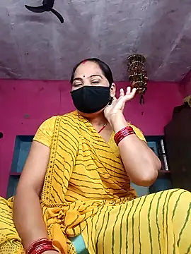 Snapshot of Ut_kanchna chatting on 10-08-25, 11:02 Ut kanchna online show from 10-08-25, 11:02