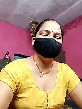 Snapshot of Ut_kanchna chatting on 10-15-25, 11:49 Ut kanchna online show from 10-15-25, 11:49