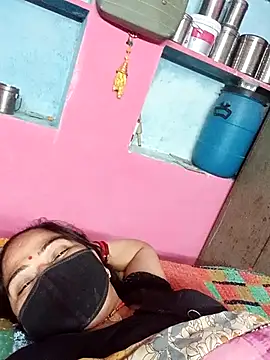 Snapshot of Ut_kanchna chatting on 10-17-25, 12:36 Ut kanchna online show from 10-17-25, 12:36